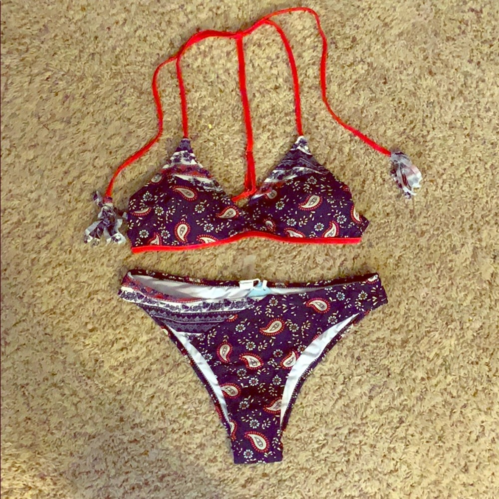 CUPSHE NWT size Large Bikini